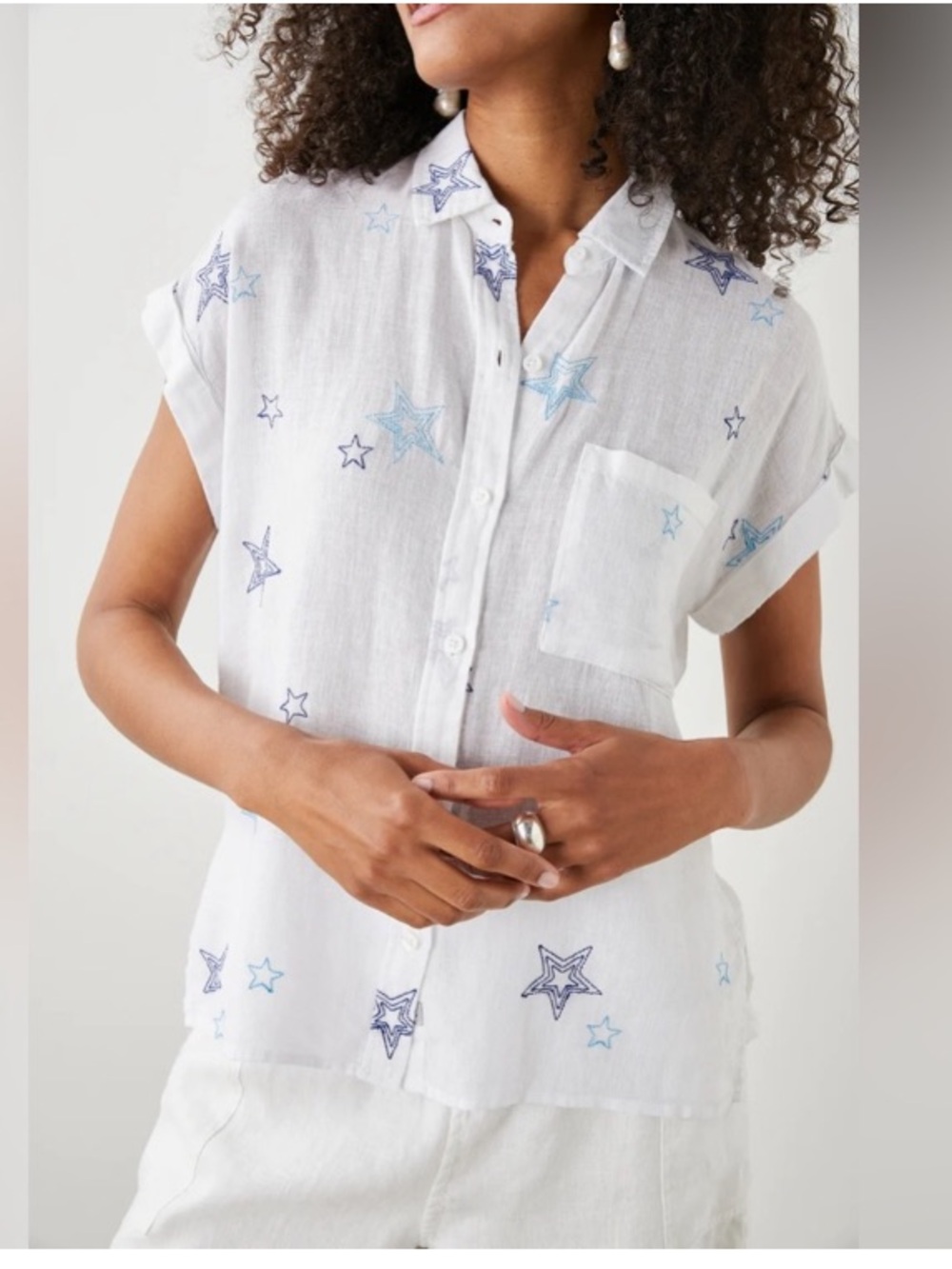 Rails Whitney Navy Stitched Stars Cuffed Short Sleeves Button Down Size Medium